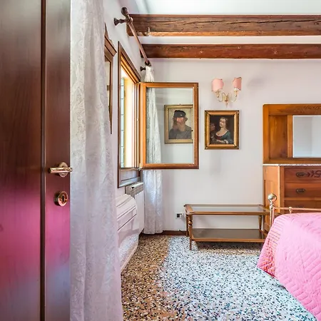 Vivaldi アパート